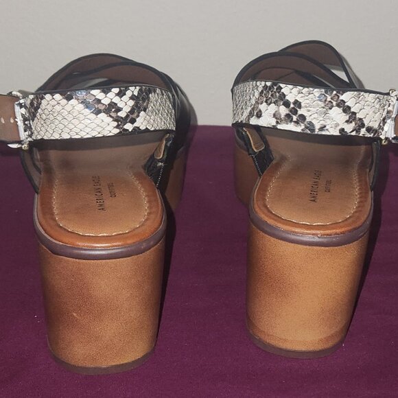 American Eagle - Picture 7 of 8